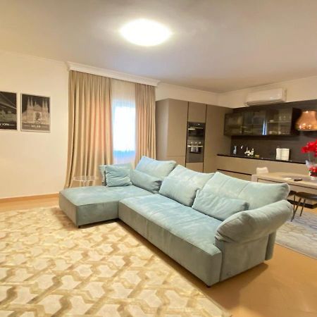 Villa Chaplin Tirana Bagian luar foto